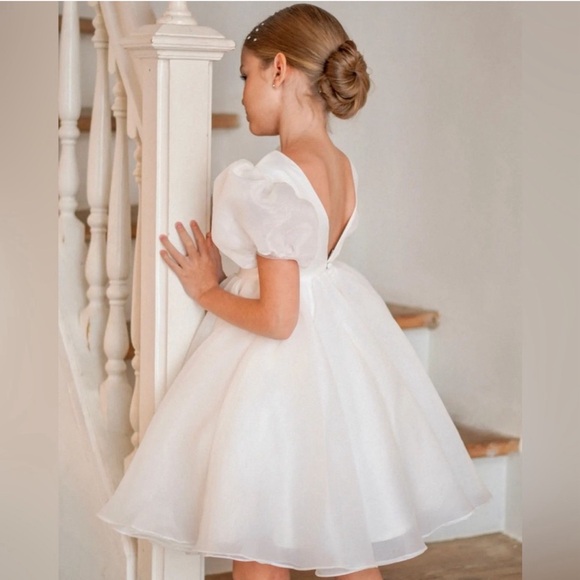 Girl's Luxury Bridal Formal White Dress - Picture 2 of 8